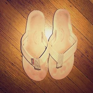 rainbow brand flip flops